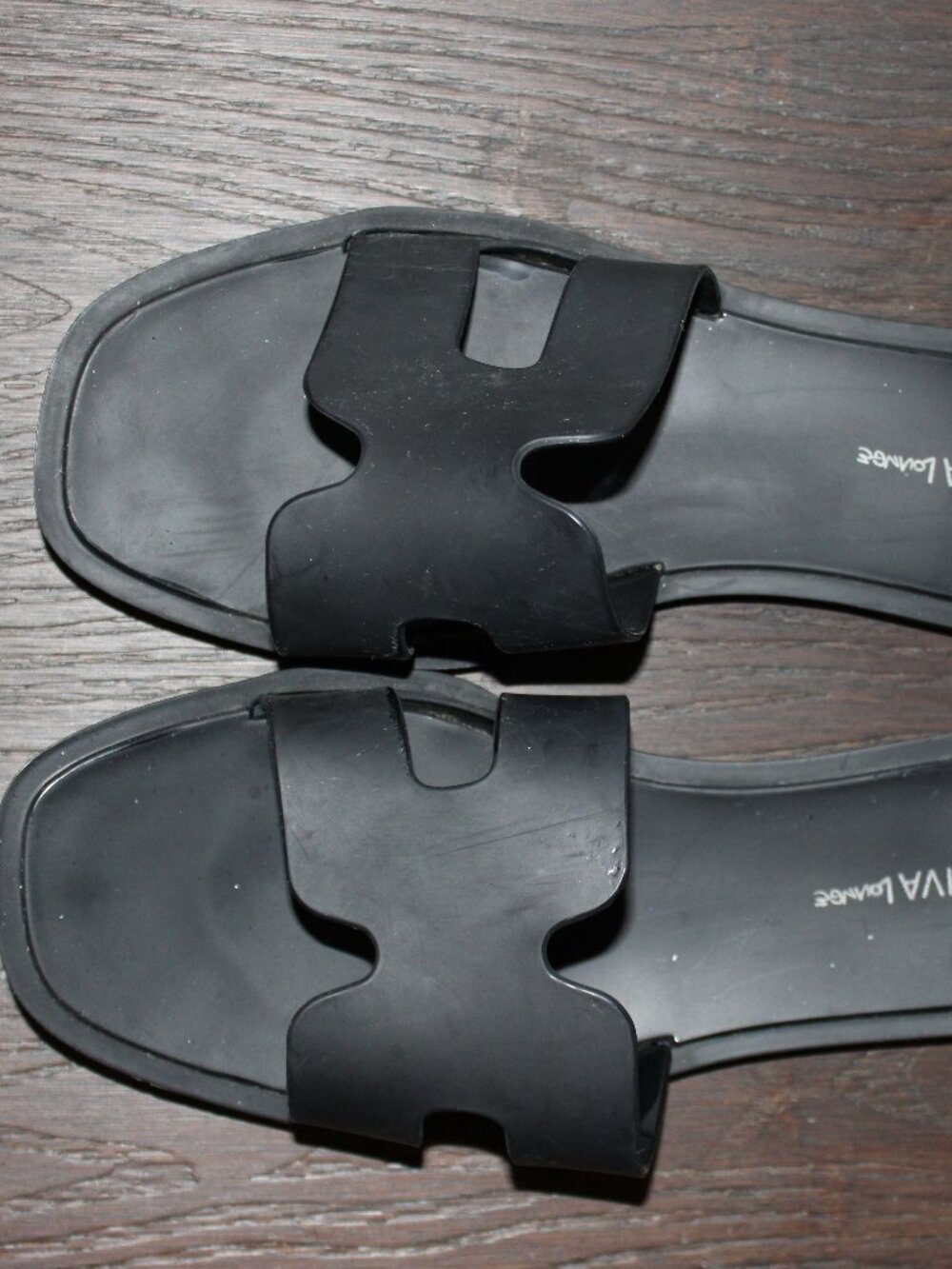 Womens flat sandals